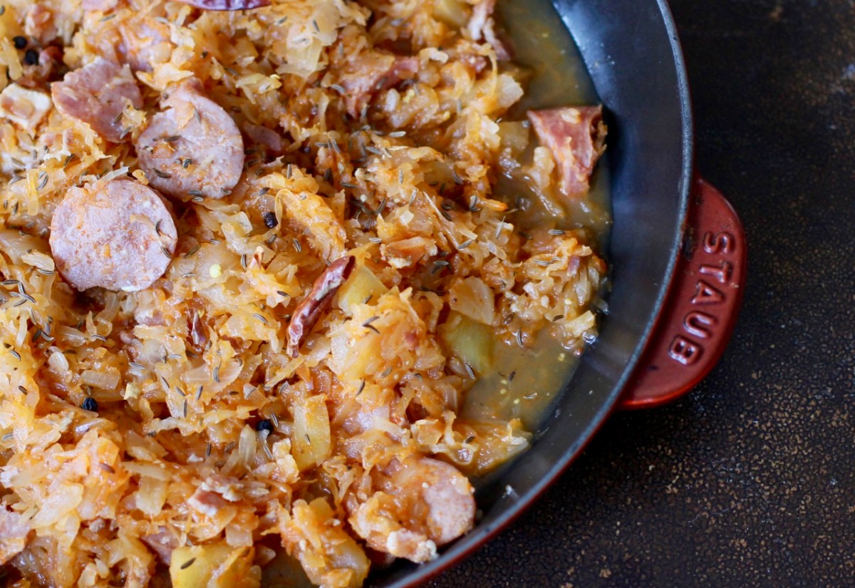 Sauerkraut dish with&nbsp;kielbasa