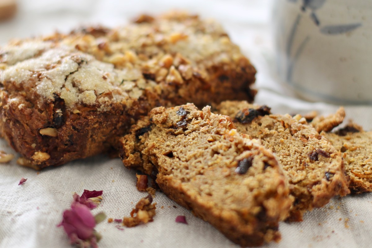 Moist Carrot Bread with Whole Wheat&nbsp;Flour