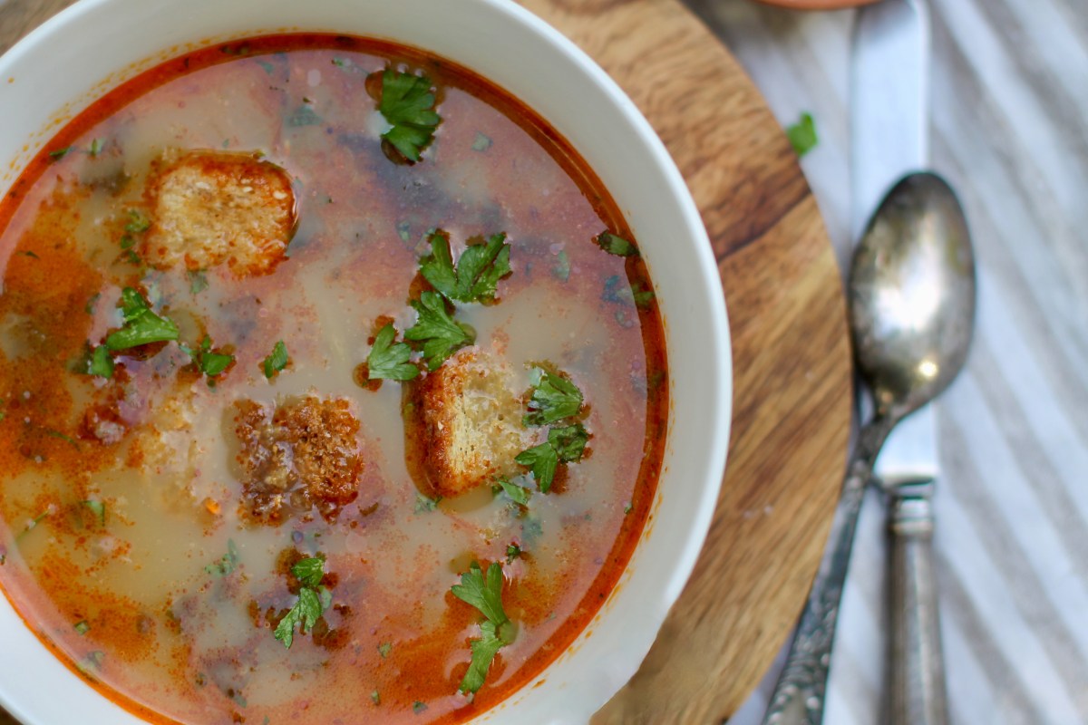 Hungarian Eggdrop Soup with Sorrel (Tojásleves&nbsp;sóskával)
